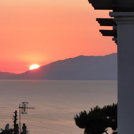 Hotel Bussola Ανακάπρι Εξωτερικό φωτογραφία