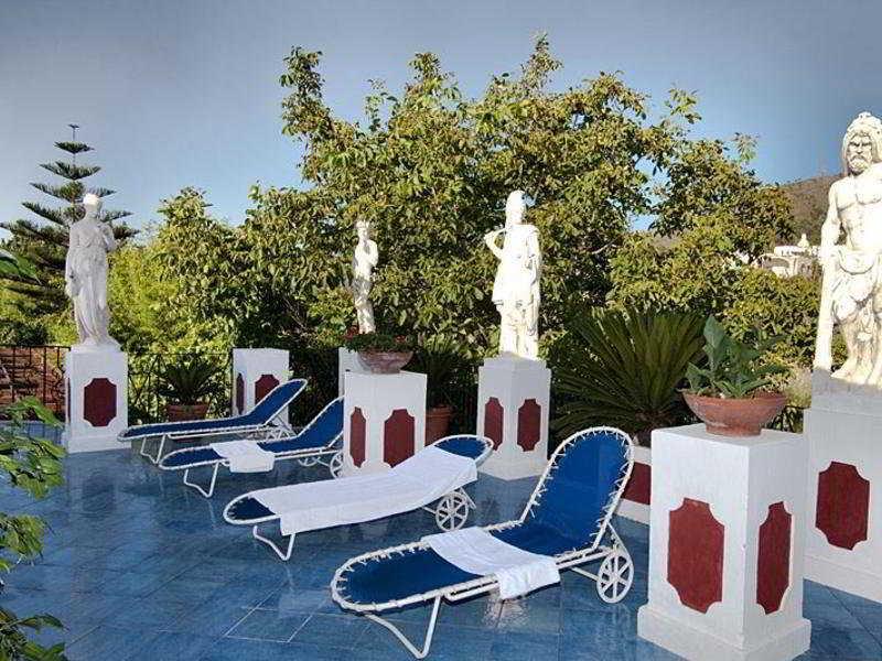 Hotel Bussola Ανακάπρι Εξωτερικό φωτογραφία