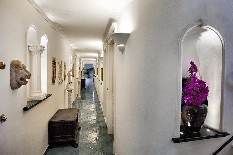 Hotel Bussola Ανακάπρι Εξωτερικό φωτογραφία
