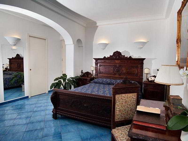 Hotel Bussola Ανακάπρι Εξωτερικό φωτογραφία